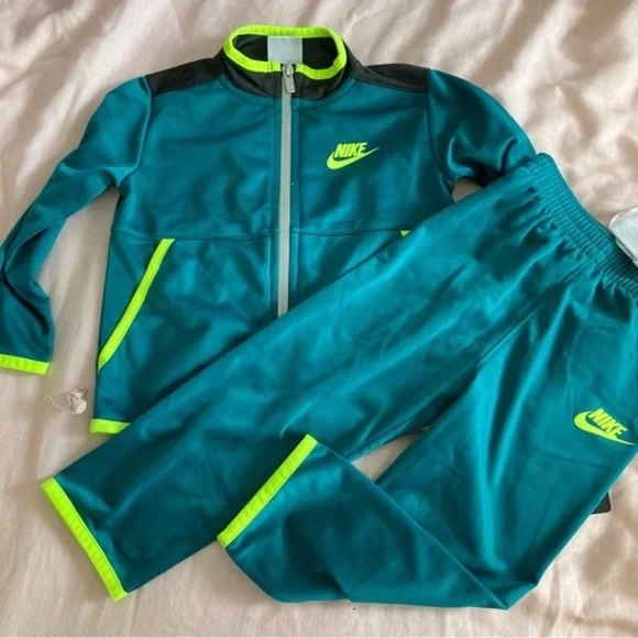 Nike Other - Nike Jacket Pant Set Super Stylish Neon Outfit 6249